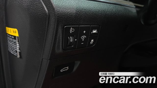 Kia K5 2020 — photo 32