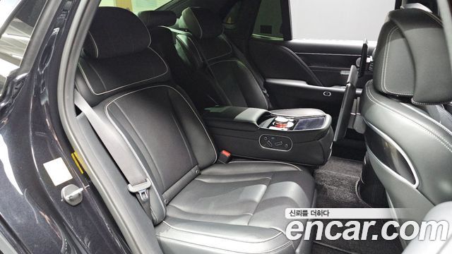 Genesis G90 2022 — photo 23
