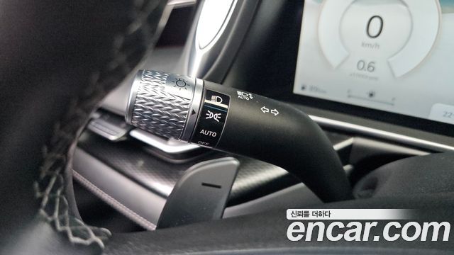Genesis G90 2022 — photo 28