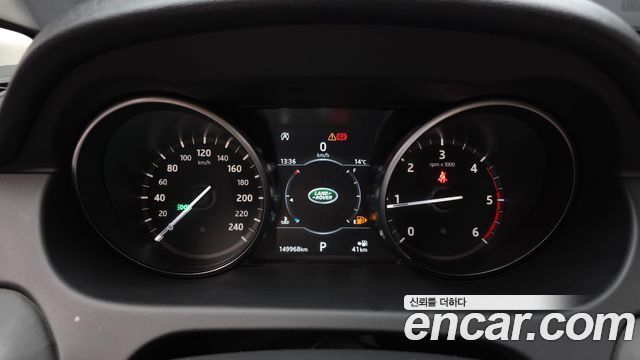 Land Rover Discovery Sport 2019 — photo 8