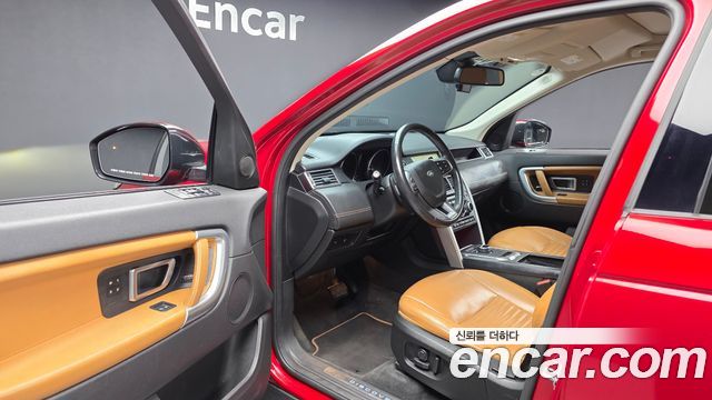 Land Rover Discovery Sport 2019 — photo 10