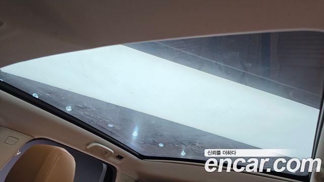 Land Rover Discovery Sport 2019 — photo 16