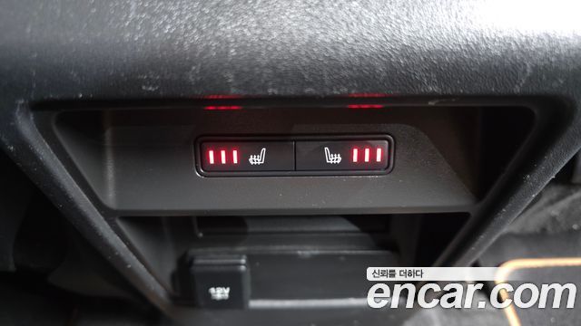 Land Rover Discovery Sport 2019 — photo 19
