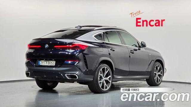 BMW X6 2021 — photo 2