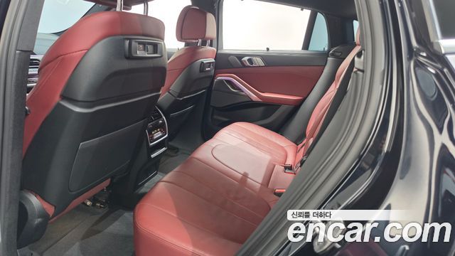 BMW X6 2021 — photo 17