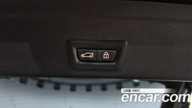 BMW X6 2021 — photo 22