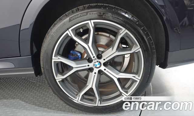 BMW X6 2021 — photo 7