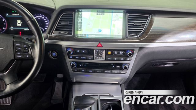 Genesis G80 2018 — photo 14