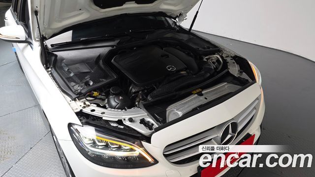 Mercedes-Benz C-Class 2020 — photo 6