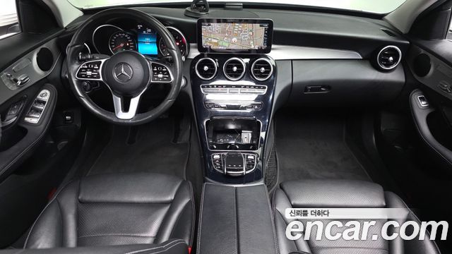 Mercedes-Benz C-Class 2020 — photo 10