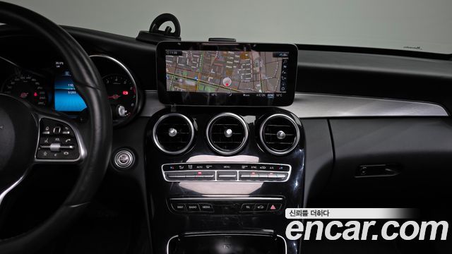 Mercedes-Benz C-Class 2020 — photo 20