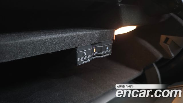 Mercedes-Benz C-Class 2020 — photo 34