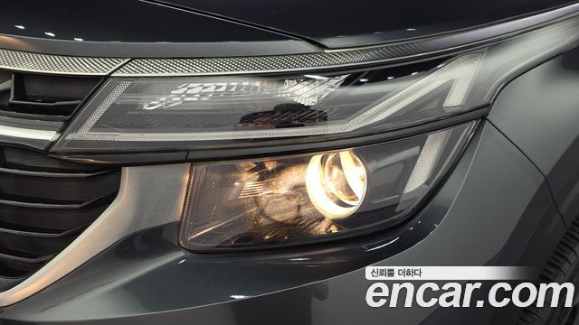Kia Seltos 2024 — photo 8