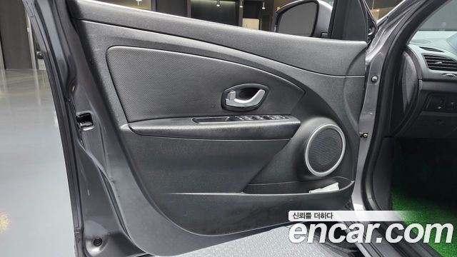 Renault Korea SM3 2017 — photo 14