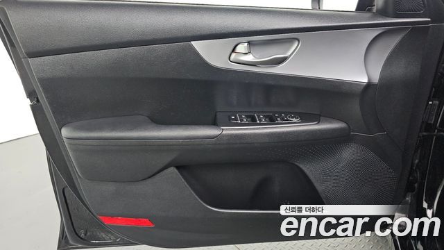 Kia K3 2022 — photo 14