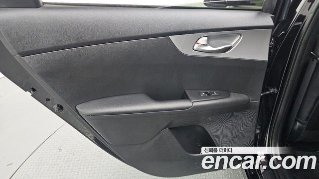 Kia K3 2022 — photo 15