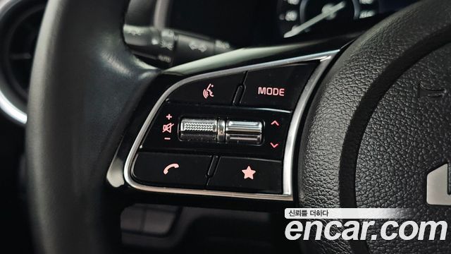Kia K3 2022 — photo 27
