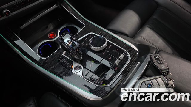 BMW X7 2021 — photo 9