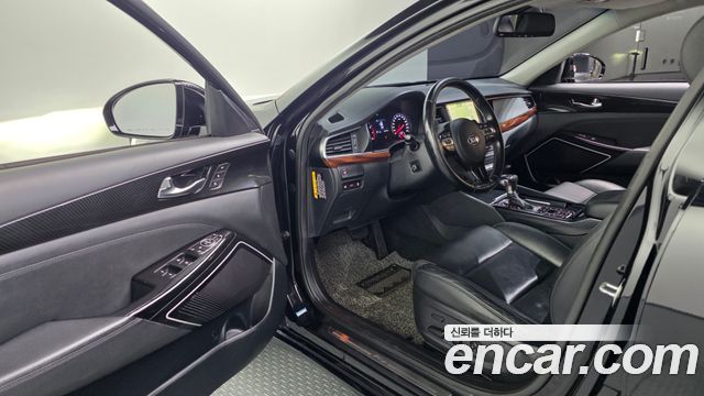 Kia K7 2016 — photo 13