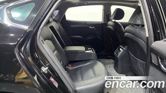 Kia K7 2016 — photo 18