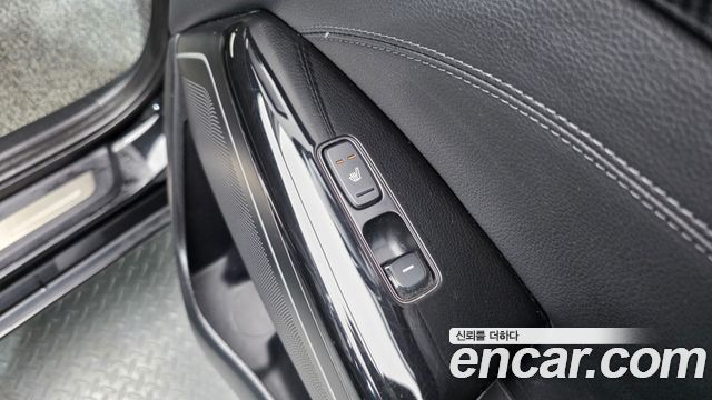Kia K7 2016 — photo 25