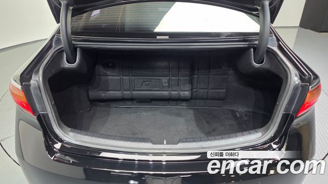 Kia K7 2016 — photo 26
