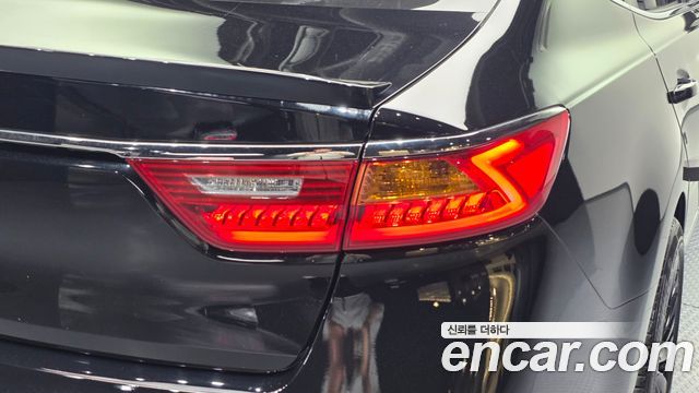 Kia K7 2016 — photo 9