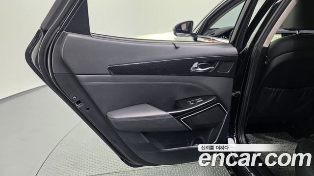 Kia K7 2016 — photo 15