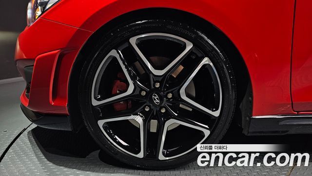 Hyundai Veloster 2023 — photo 5