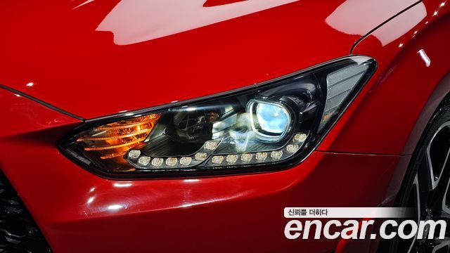 Hyundai Veloster 2023 — photo 8