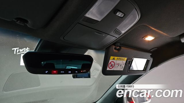 Hyundai Veloster 2023 — photo 31