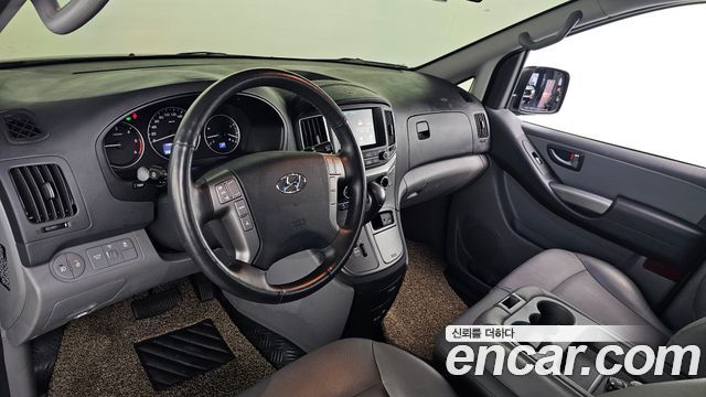 Hyundai Starex 2021 — photo 10