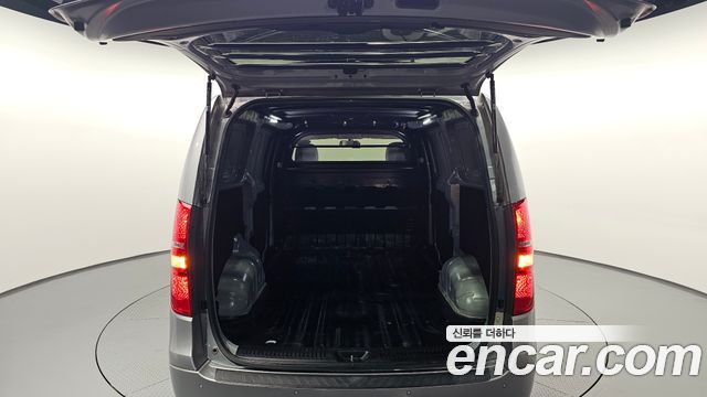 Hyundai Starex 2021 — photo 26