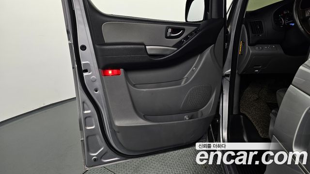 Hyundai Starex 2021 — photo 14