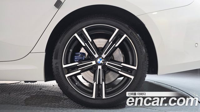 BMW 3-Series 2025 — photo 7