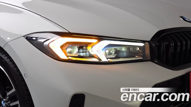 BMW 3-Series 2025 — photo 8