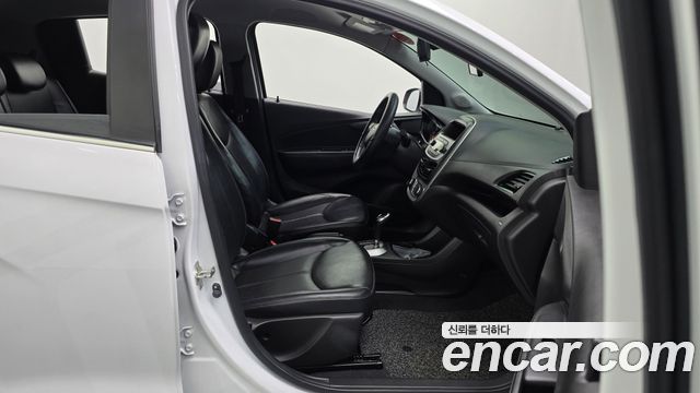 Chevrolet Korea Spark 2017 — photo 17