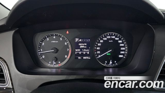 Hyundai Sonata 2016 — photo 11