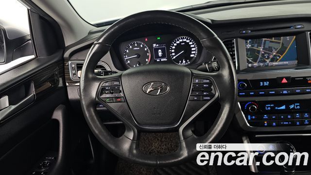 Hyundai Sonata 2016 — photo 19