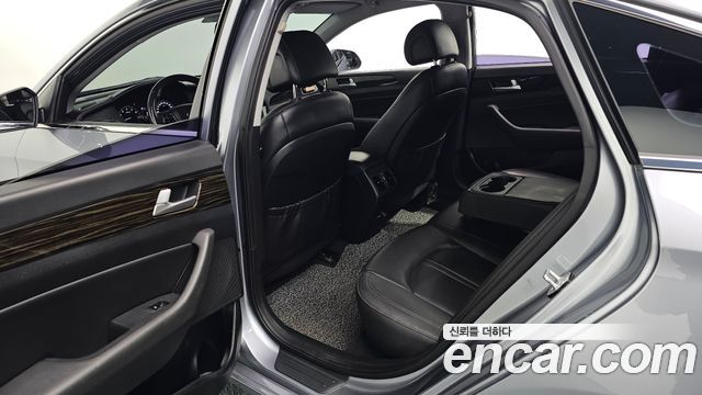 Hyundai Sonata 2016 — photo 16