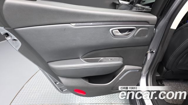 Renault Korea SM6 2019 — photo 15