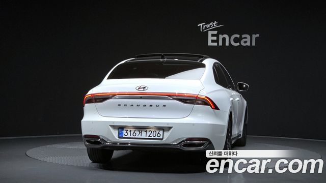 Hyundai Grandeur 2023 — photo 4
