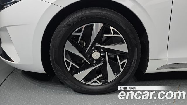 Hyundai Grandeur 2023 — photo 5
