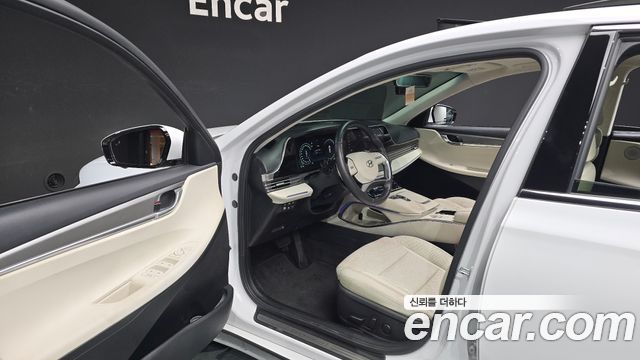 Hyundai Grandeur 2023 — photo 13
