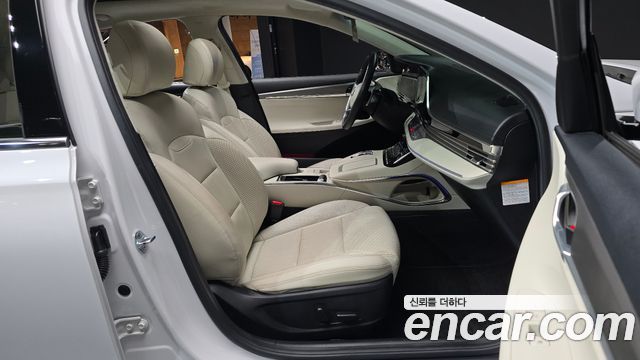 Hyundai Grandeur 2023 — photo 18