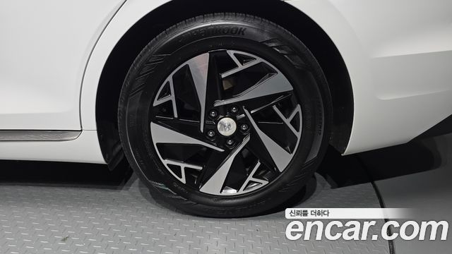 Hyundai Grandeur 2023 — photo 7