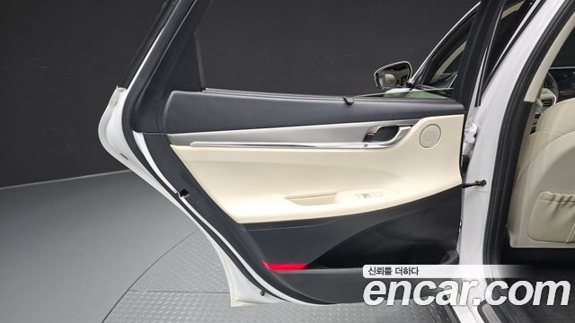 Hyundai Grandeur 2023 — photo 15