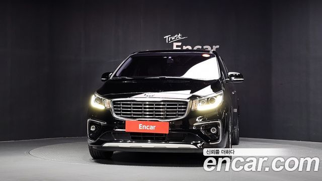 Kia Canival 2019 — photo 3