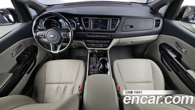 Kia Canival 2019 — photo 10
