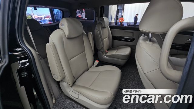 Kia Canival 2019 — photo 18